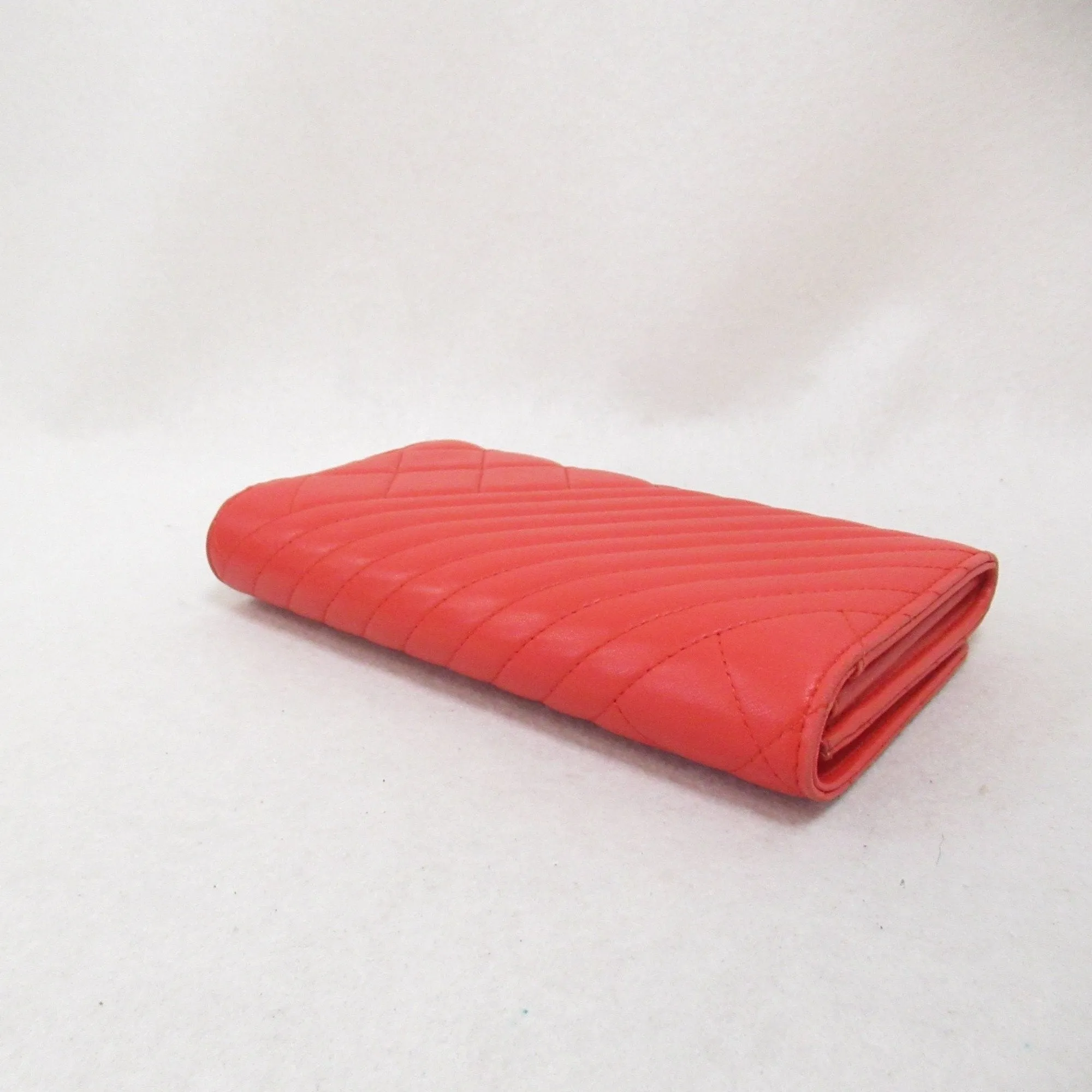 Chanel Matelass Red Leather Accessories