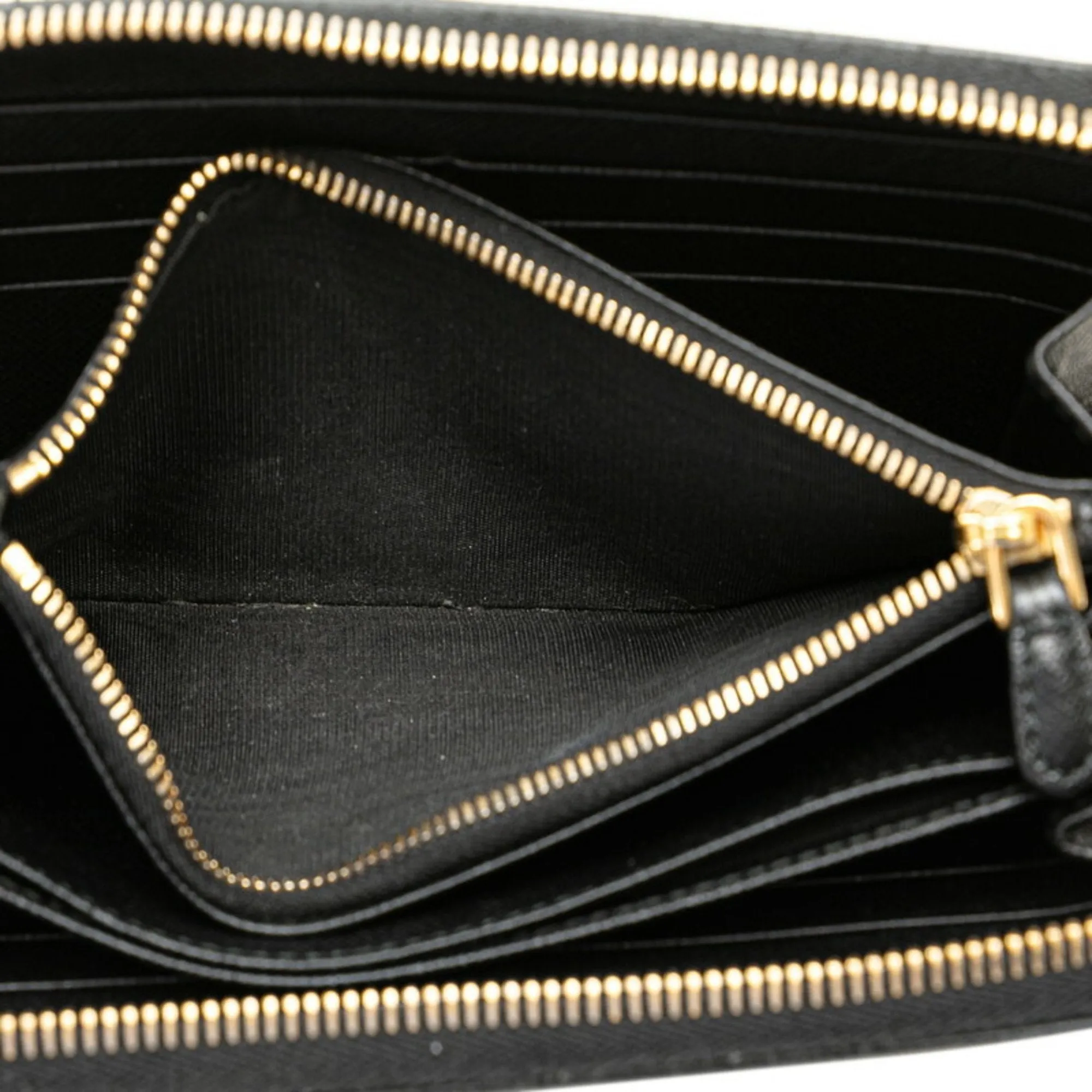 Prada Round Zipper Black Leather Accessories